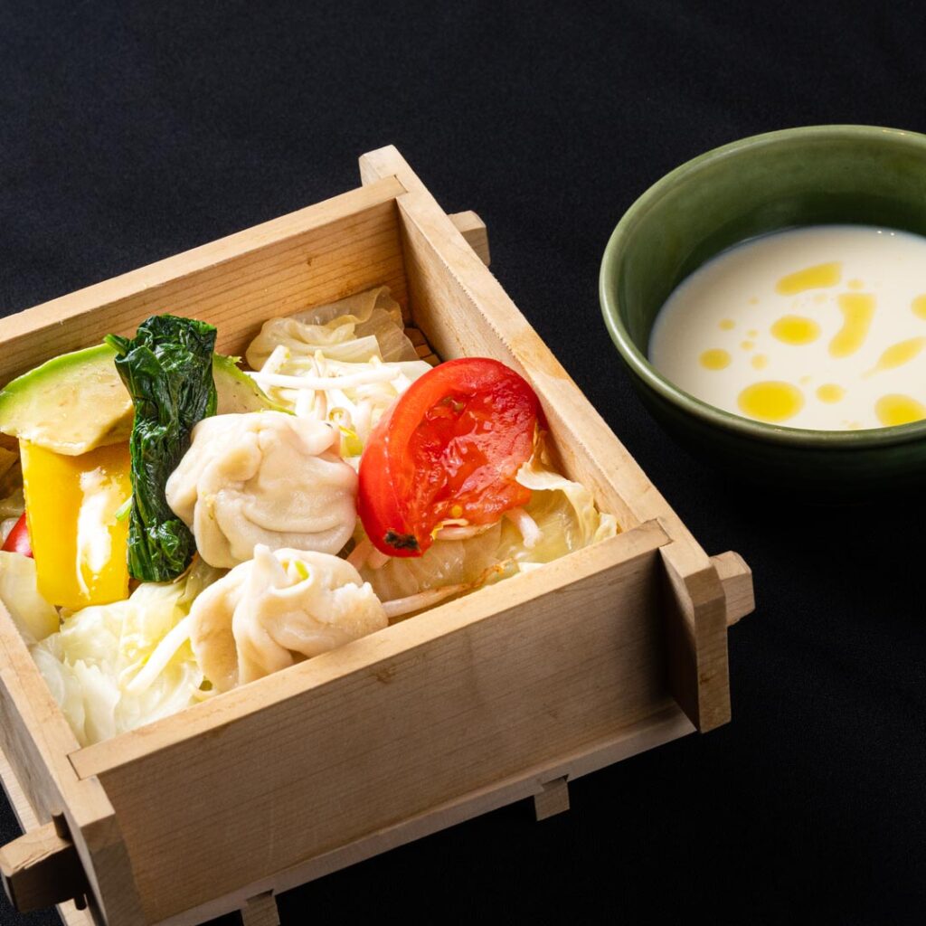 【強肴】せいろ蒸し 牛蒡と不溶性食物繊維の小籠包