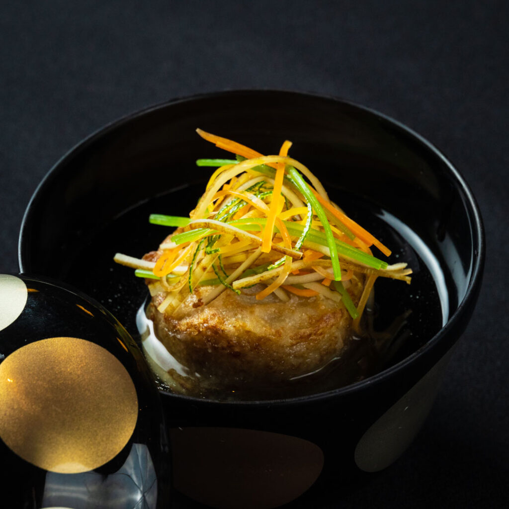 【椀】沢煮仕立て　蓮根饅頭