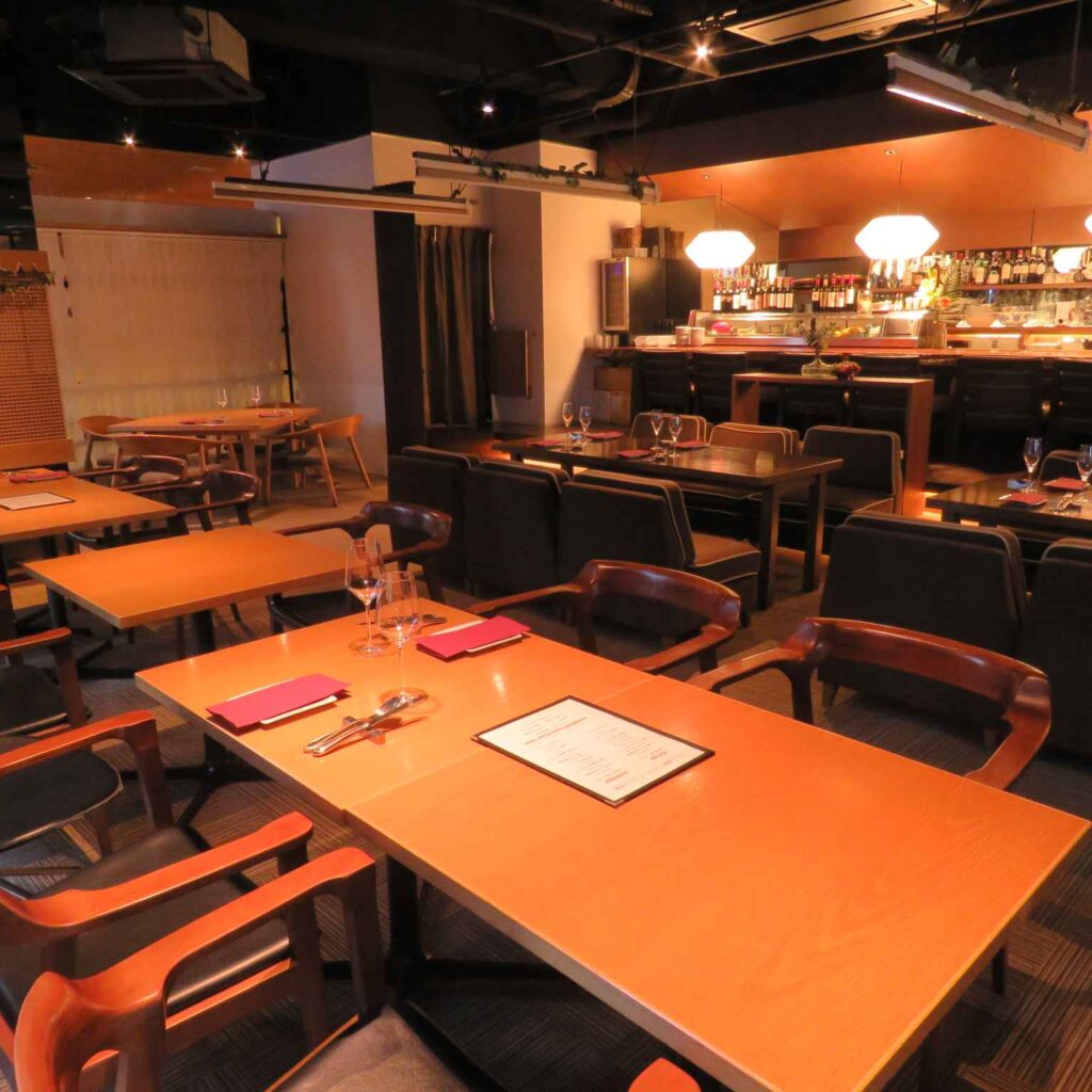 内観 ワイン食堂リコロソ