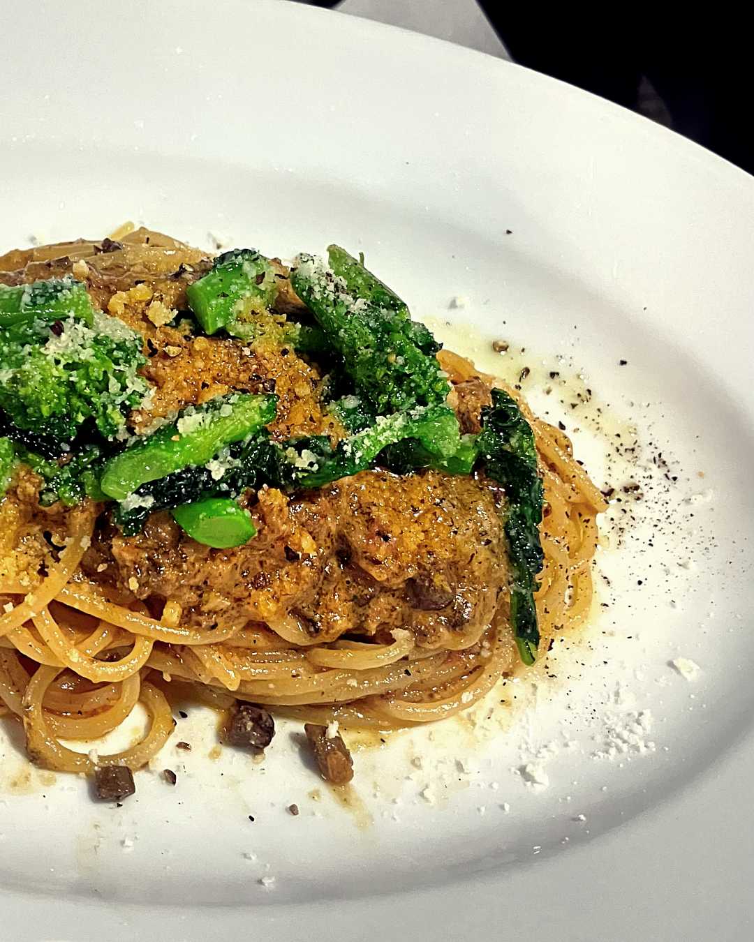 【パスタ】和牛のボローニャ風ミートソース、菜の花のソテー＜オッティモ＞