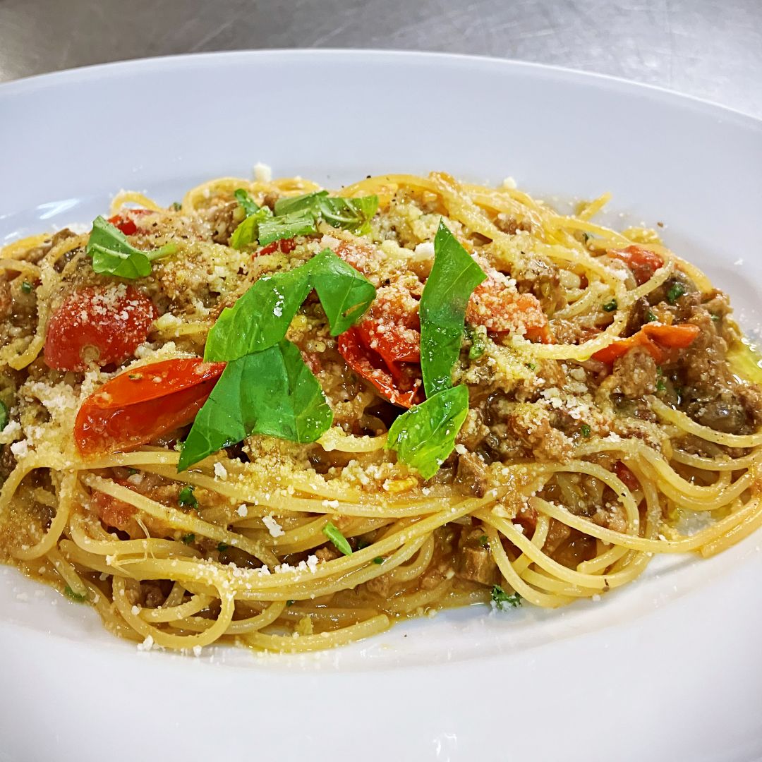【パスタ】はかた地鶏挽肉とトマトのスパゲティーニ＜オッティモ＞